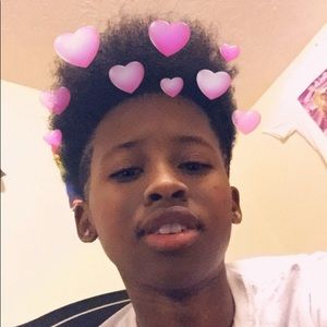 Meet your Posher, Amia